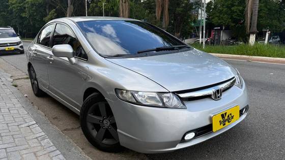 HONDA CIVIC 1.8 LXS 16V FLEX 4P AUTOMÁTICO